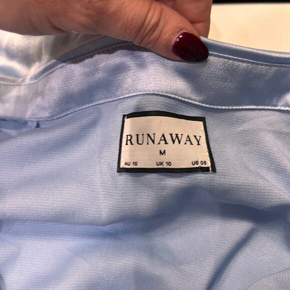 Chic Light Blue Mini Dress with Knot Detail - Picture 6 of 12